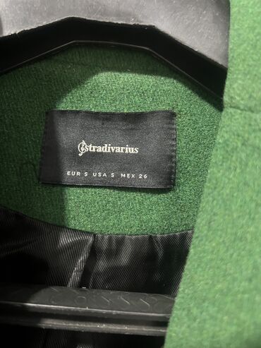 Пальто: Разгружаю гардероб,отдаю ниже по себе стоимости. качество хорошее — 10