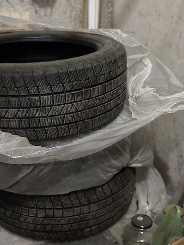 Продам новую зимнюю резину 235/45/18