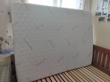 Kreveti: Prodajem francuski lezaj od 100% drveta hrasta (350€) sa dusekom (70€) — 10