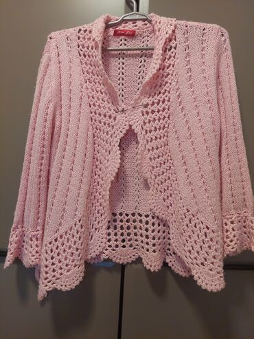 toxunma jaketler: Açıq-çəhrayı rəngdə, zərif naxışlı toxuma qadın kardiqanı. - Marka