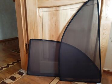 Pərdə və jalüz: Mercedes Benz w202 c klass üçün maqnit pərdə. 50 manata alınıb,icazə — 9