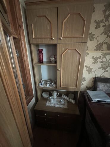 xacmazda tecili satilan evler: İşlənmiş, Açılan, 4 qapılı Düz dolab, Qorka, Malayziya