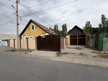 Продажа домов: 6 комнат, 105 м², 10 соток, Бишкек, Риэлтор — 2