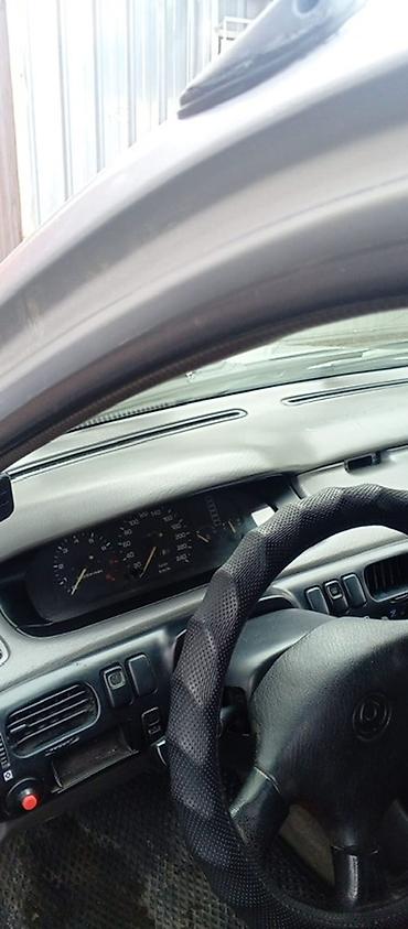 Mazda: Mazda 626: 1993 г., 1.8 л, Механика, Бензин, Седан — 2