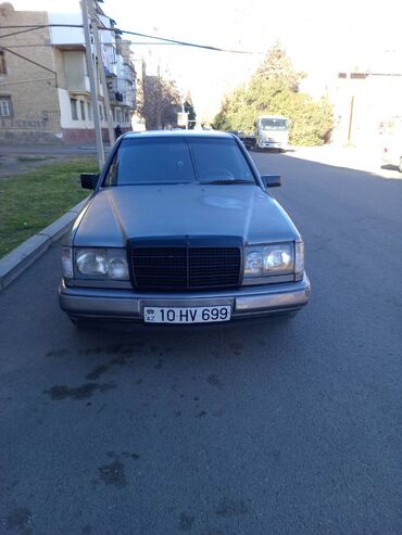 qalenvagen qiymeti: Mercedes-Benz W124: 2.5 l | 1986 il Sedan