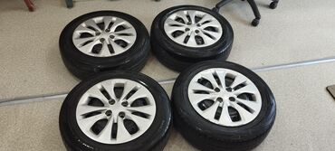 xrom kalpak: İşlənmiş Disk təkər Kia 185 / 65 / R 15, 4 Boltlu