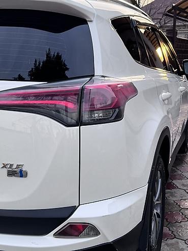 Toyota: Toyota RAV4: 2017 г., Вариатор, Гибрид, Кроссовер — 10