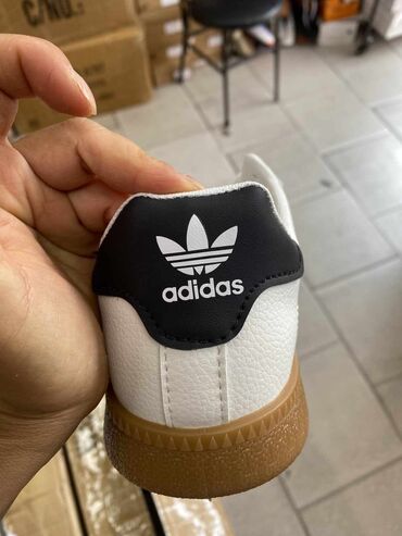 sportska cipela patika: Adidas, 41