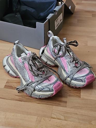 Krasofkalar və idman ayaqqabıları: 🔥 Balenciaga İdman Ayaqqabıları – 50% ENDİRİM! ✨ Gümüşü və çəhrayı — 4