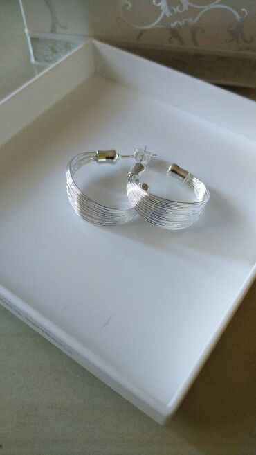 mona torbe crne: Hoop earrings, Material: Silver