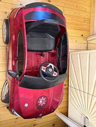 maşa paltari: Uşaq üçün elektrikli minik maşını – kupe/SUV üslubunda, tünd qırmızı — 2