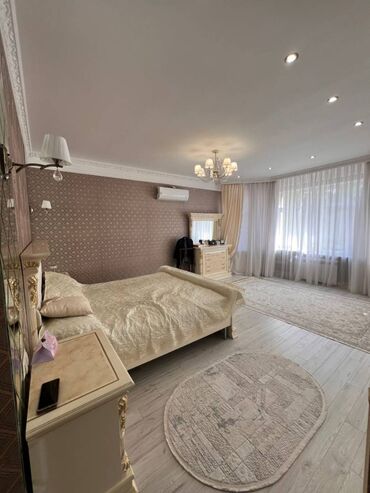 полдома бишкек продажа: Дом, 290 м², 5 комнат, Агентство недвижимости, Дизайнерский ремонт