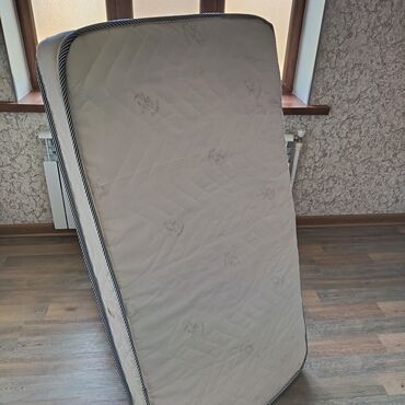 Yataq otağı dəstləri: Təknəfərlik çarpayı — 8