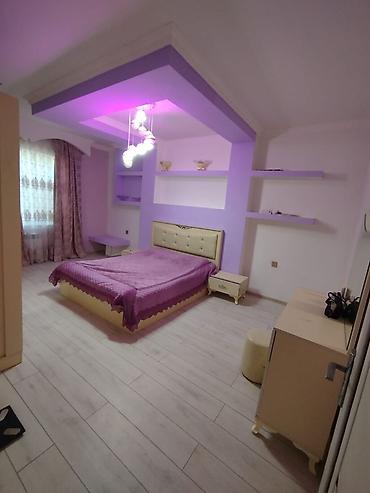 kv ev: 4 otaqlı, 130 kv. m, Orta təmir — 8