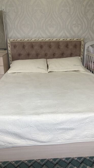 мягкая мебель в бишкеке фото цены: Двуспальная кровать с мягким изголовьем - Визуально стандартный