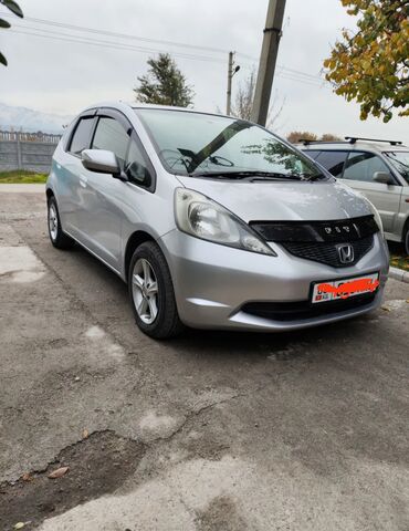 Honda: Honda Fit: 2007 г., 1.3 л, Вариатор, Бензин, Хэтчбэк