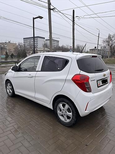 Chevrolet: Chevrolet Spark: 2017 г., 1 л, Вариатор, Бензин, Хэтчбэк — 5