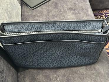 сумки мк: Сумка-почтальонка Michael Kors (MK Signature)ОРИГИНАЛ из Америки Новый — 1