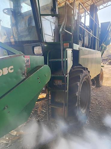 корзина сколько стоит: Кукурузоуборочный комбайн John Deere Y215 с шестирядной жаткой — 1