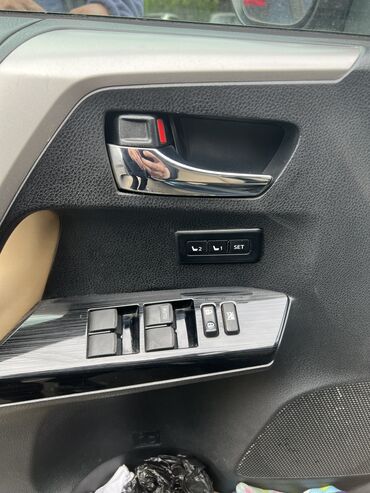 Toyota: Toyota RAV4: 2017 г., 2.5 л, Автомат, Бензин, Кроссовер — 8