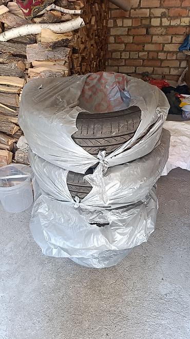 Унаа: Летние шины б/у, размер 225/60 R16. Комплект из 4 шин. Особенности: - — 1