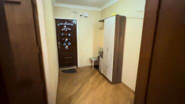 Köhnə tikili: Bakı, 8-ci kilometr, 5 otaqlı, Köhnə tikili, m. Xalqlar Dostluğu, 125 kv. m — 1