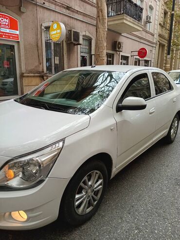 Chevrolet: Chevrolet Cobalt: 1.5 l | 2024 il 30500 km Sedan — 7