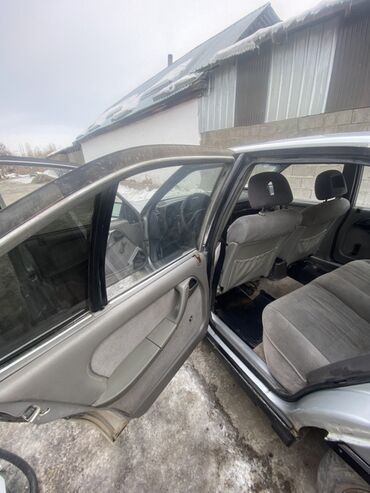 Opel: Opel Omega: 1987 г., 2 л, Механика, Бензин — 8