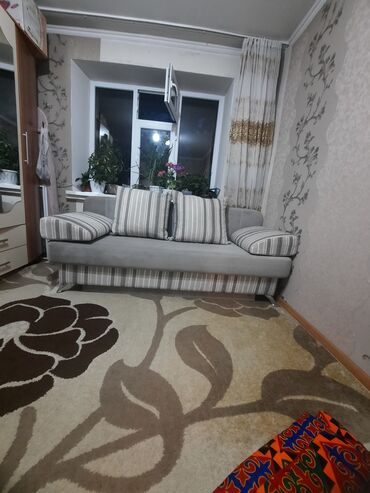 советский мебель: Диван-кровать, цвет - Серый, Б/у