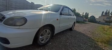 Другие Автомобили: Автомобиль седан, белый цвет. Основные детали по фото: - Кузов седан — 8