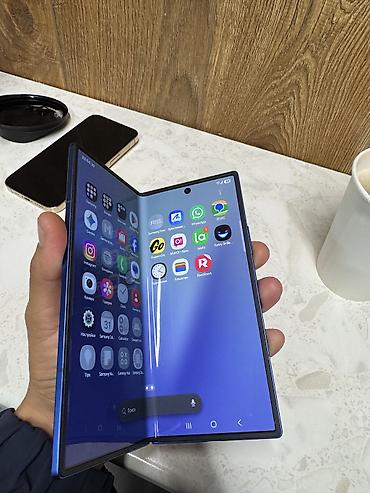 Мобильные телефоны и аксессуары: Samsung Galaxy Z Fold5, синий - Форм‑фактор: складной — 2