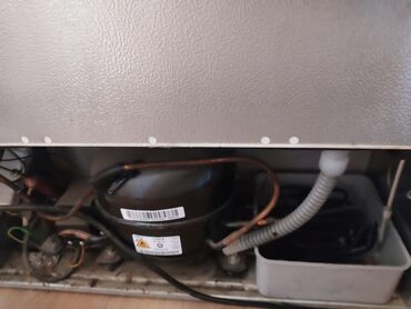 Ремонт холодильников, морозильников: Опытный мастер по ремонту холодильников, морозильников и стиральных — 8