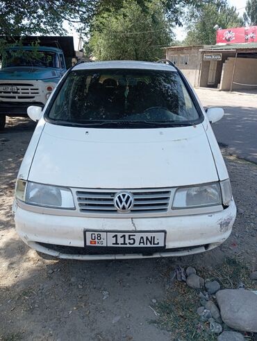 фольсфаген шаран: Volkswagen Sharan: 1997 г., 2 л, Механика, Бензин, Минивэн