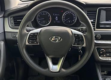 Hyundai Sonata: 2023 г., Автомат, Газ, Седан