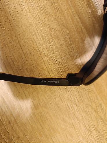 Eynəklər: Oakley gün eynəyi – model kodu: OO9463-05 (saplaq içində qeyd olunub) — 2