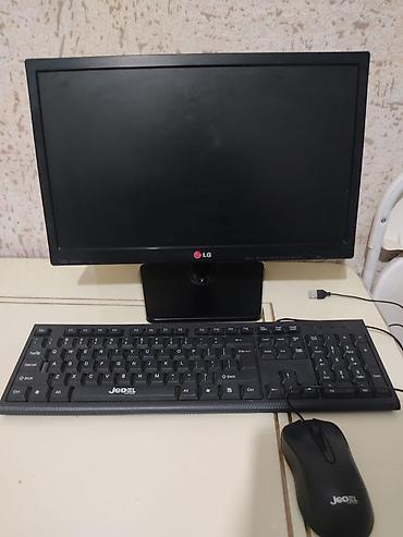 asus manitor: Monitor qiymeti 35 azn klaviatura miska uzerinde verilecey — 1