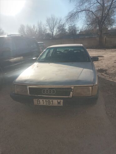 Audi 100: 1986 г., 2.2 л, Механика, Бензин, Седан
