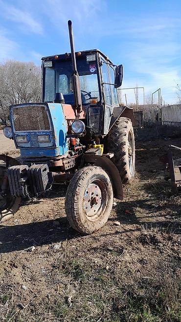 Traktorlar: Kənd təsərrüfatı üçün universal təkərli traktor. - Model tipi — 1