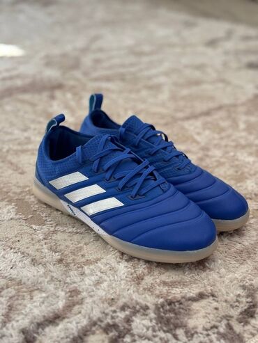 кросовки для спорта: Эркектердин кроссовкасы, 39.5, Adidas, Жаңы, түсү - Көк, Акысыз жеткирүү