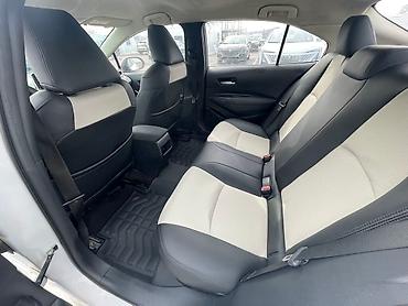 Toyota: Toyota Corolla: 2021 г., 1.8 л, Вариатор, Гибрид, Седан — 15