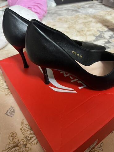 туфли замша искусственная: Классические женские лодочки OPIRUS. - Цвет: черный - Модель: острый