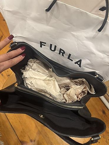 Шопперы: Сумка Furla, черная, из натуральной зернистой кожи. Сумка абсолютно — 4
