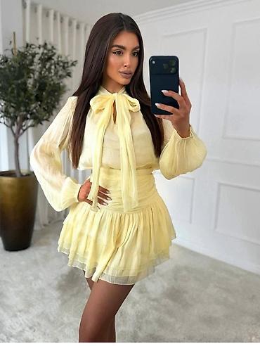 sat parfois: 05. Najlepši kompleti
Veličine : S/M i M/L
Cena : 4.100 dinara H — 3