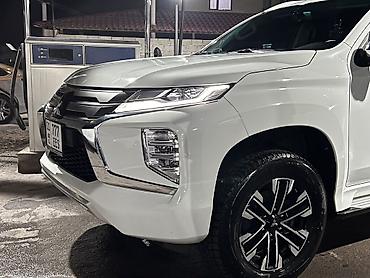 белый салон: Mitsubishi Montero Sport: 2023 г., 3 л, Автомат, Газ, Внедорожник — 5