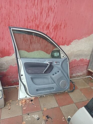 Digər avtomobil ehtiyat hissələri: Toyota Rav 4 ili 2000
Usden cixma orginaldir qiymeti munasib olacaq — 10