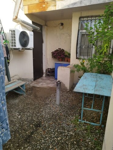 Uzunmüddətli kirayə mənzillər: Tam mebellı mənzil interyeri - Zal: Yumşaq künc divan dəsti, əlavə — 10