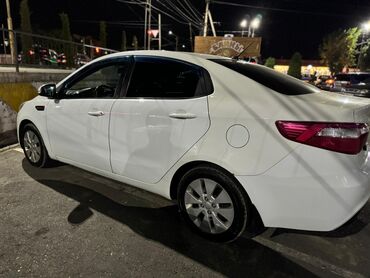 серв 1: Kia Rio: 2012 г., 1.6 л, Автомат, Бензин, Седан