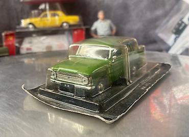 брусья: Moskvich, 1967 год, 1:43, Железо, Платная доставка — 3