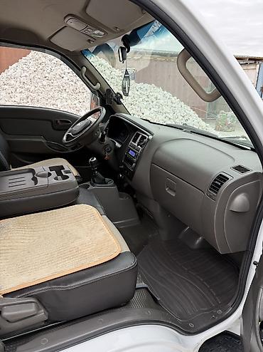 Унаа сатуу: Hyundai Porter: 2020 г., 2.5 л, Кол менен иштөөчү, Дизель, Лимузин — 8