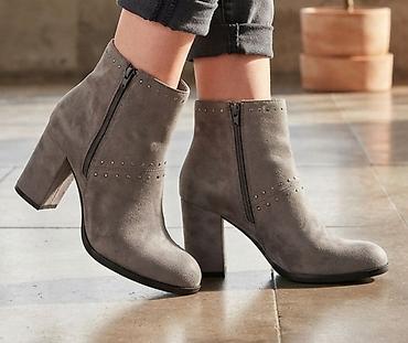 zara uggs: Ženske ankle čizme sa blok potpeticom - Materijal: meka veštačka — 1